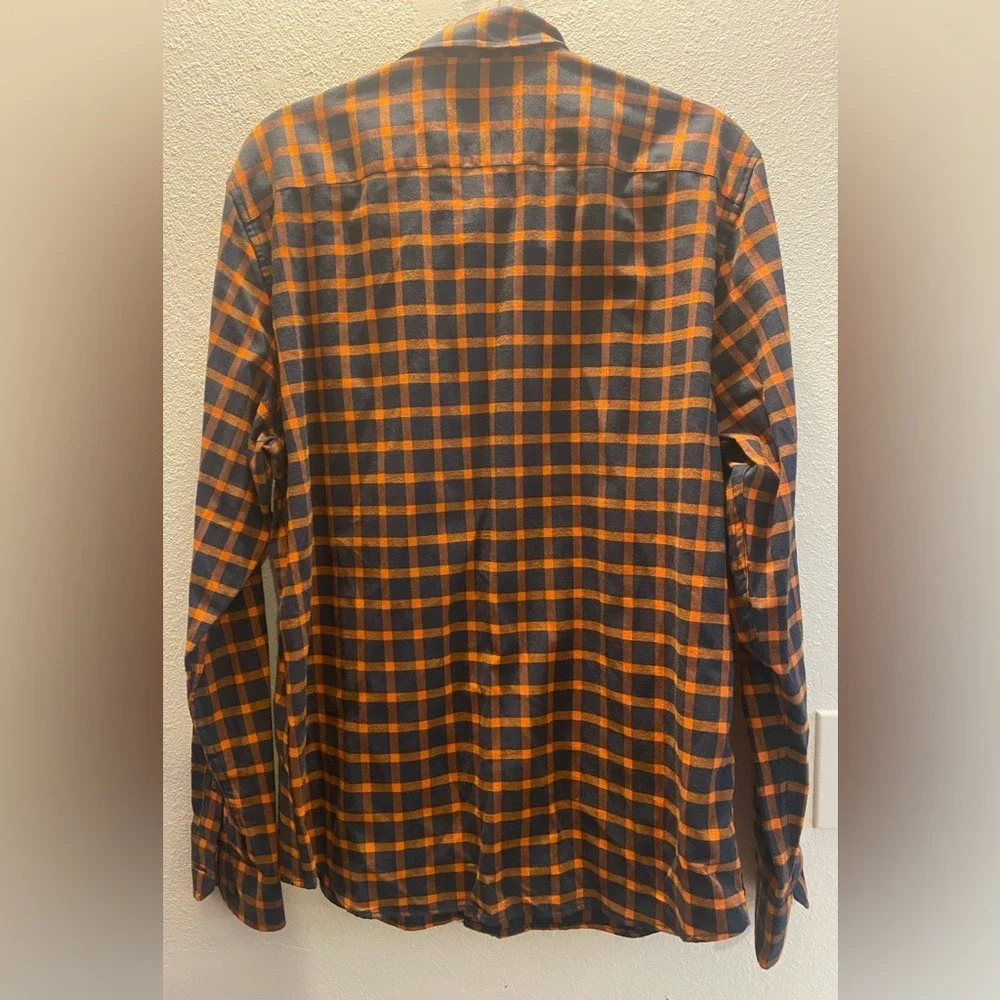Banana Republic casual button